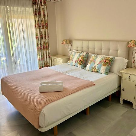 Mi Capricho, Beachfront, Grownfloor, Private Garden & Terrace Sitio de Calahonda Екстер'єр фото
