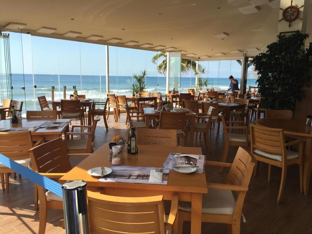 Mi Capricho, Beachfront, Grownfloor, Private Garden & Terrace Sitio de Calahonda Екстер'єр фото
