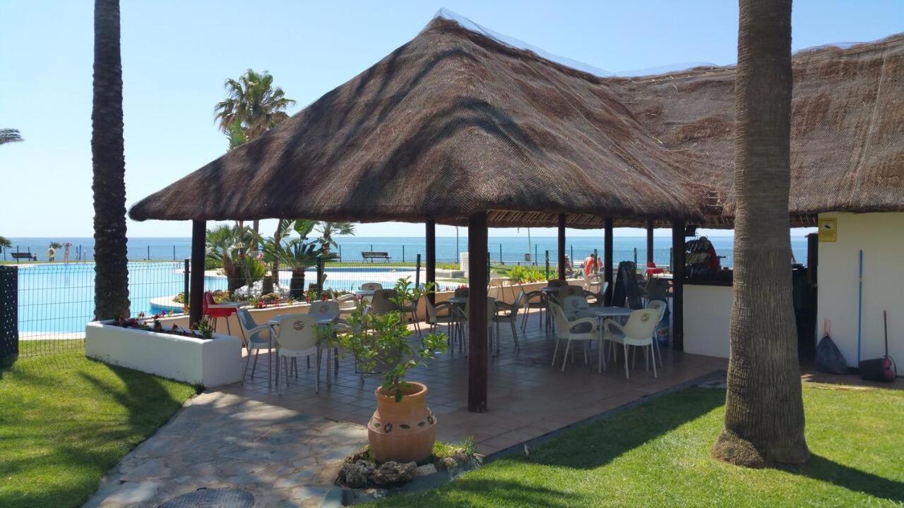Mi Capricho, Beachfront, Grownfloor, Private Garden & Terrace Sitio de Calahonda Екстер'єр фото