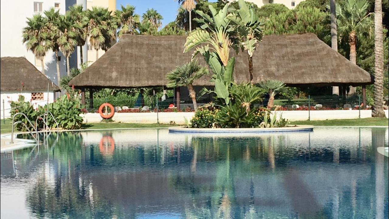 Mi Capricho, Beachfront, Grownfloor, Private Garden & Terrace Sitio de Calahonda Екстер'єр фото