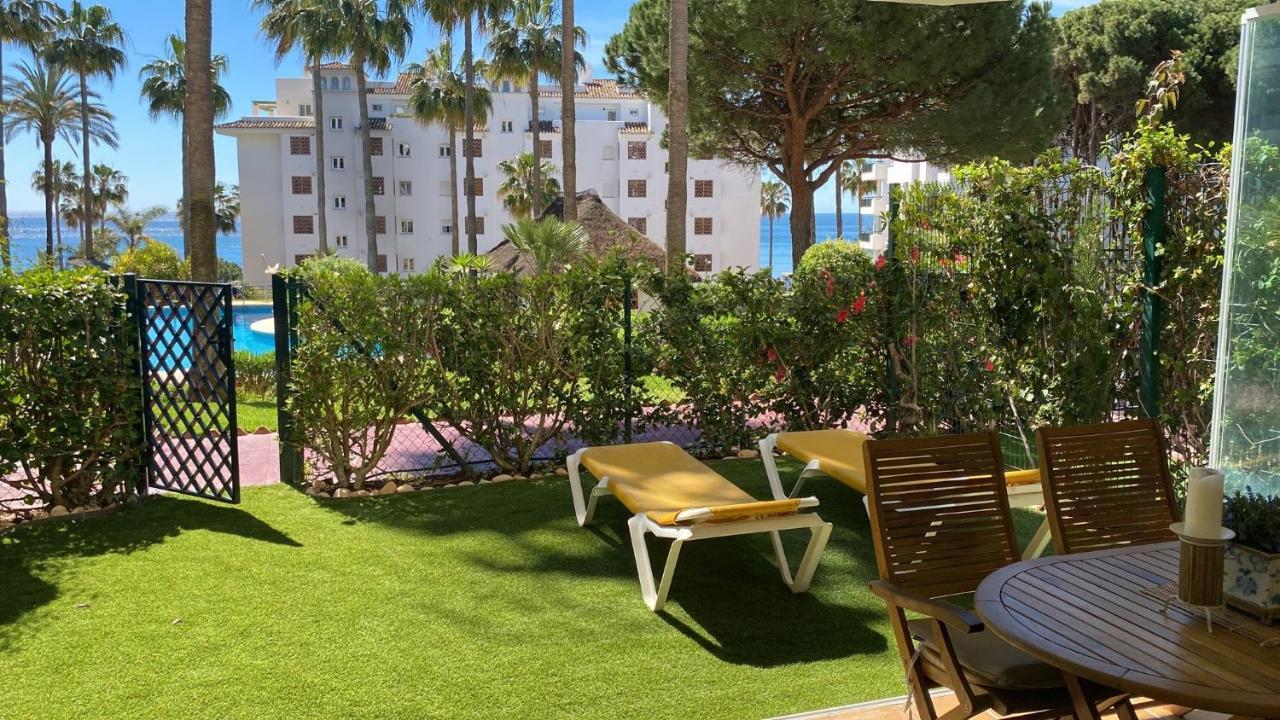 Mi Capricho, Beachfront, Grownfloor, Private Garden & Terrace Sitio de Calahonda Екстер'єр фото