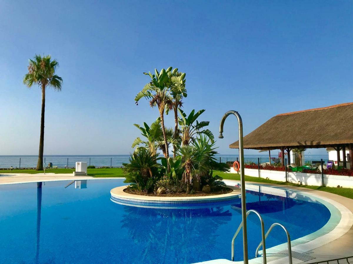 Mi Capricho, Beachfront, Grownfloor, Private Garden & Terrace Sitio de Calahonda Екстер'єр фото