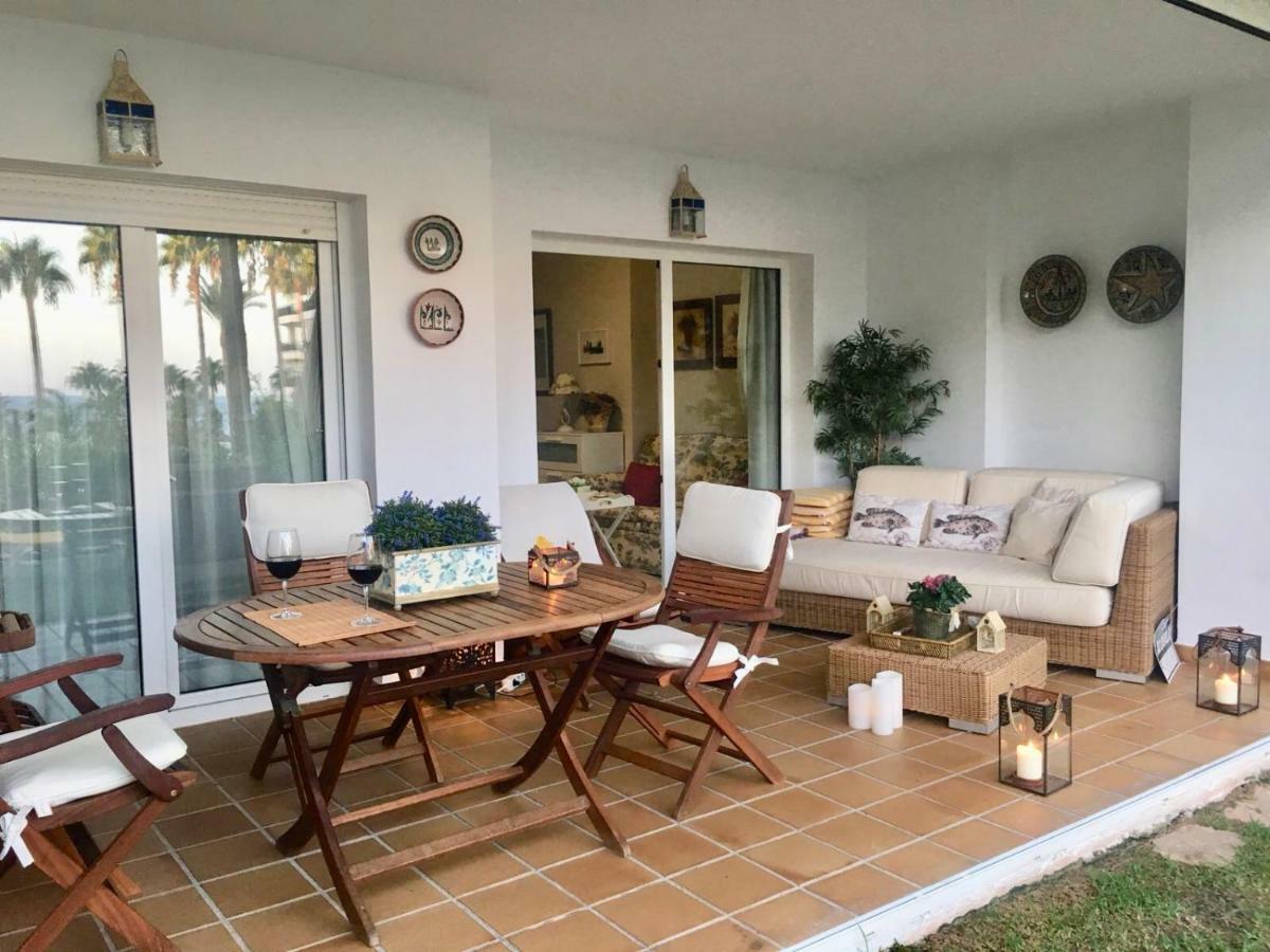 Mi Capricho, Beachfront, Grownfloor, Private Garden & Terrace Sitio de Calahonda Екстер'єр фото